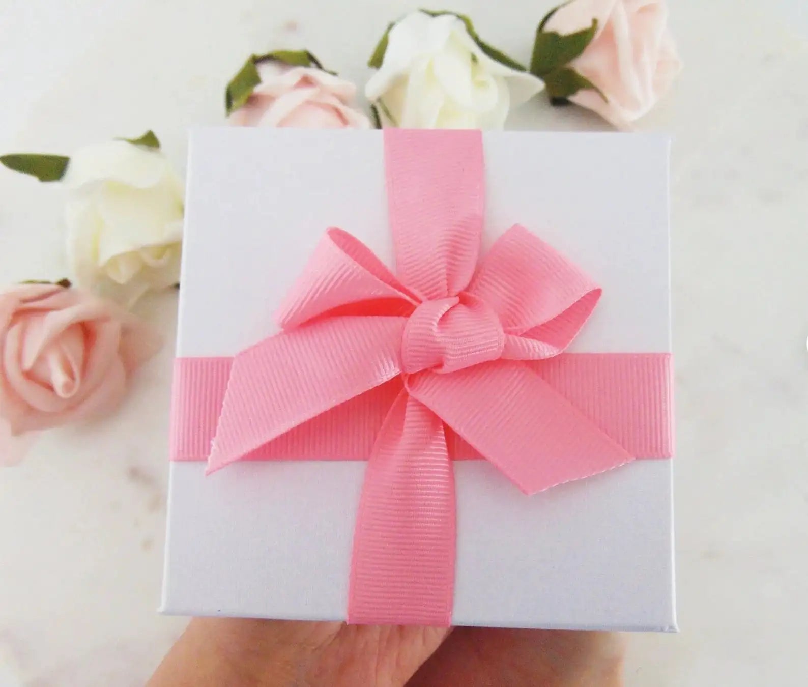 R&B | Elegante Rosenkranz Kette für Damen