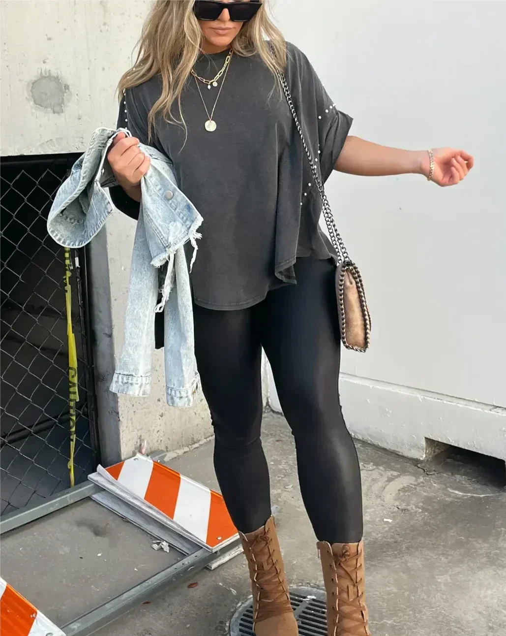 R&B | Oversized Nieten T-Shirt