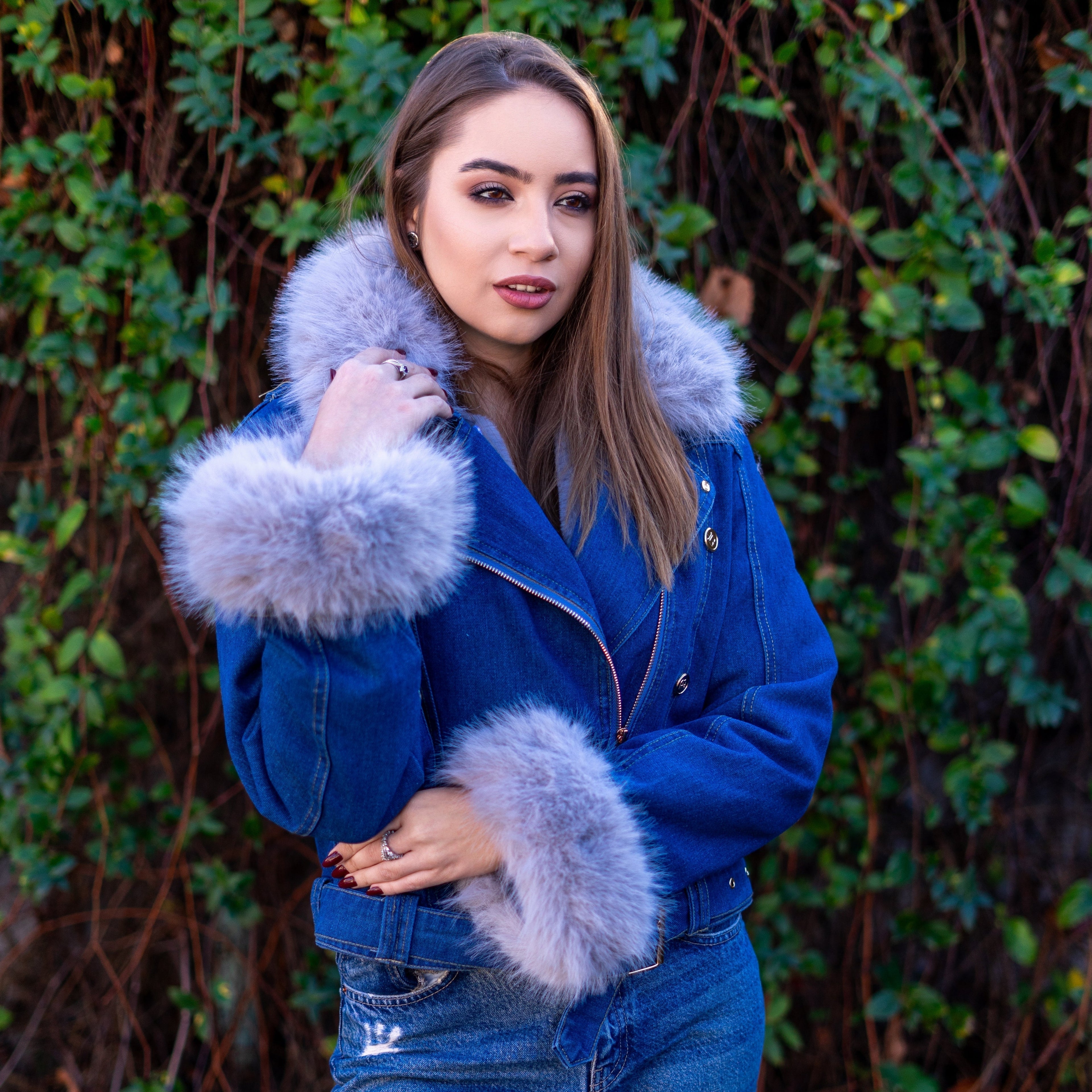 R&B | Jeansjacke mit Kunstfellkragen
