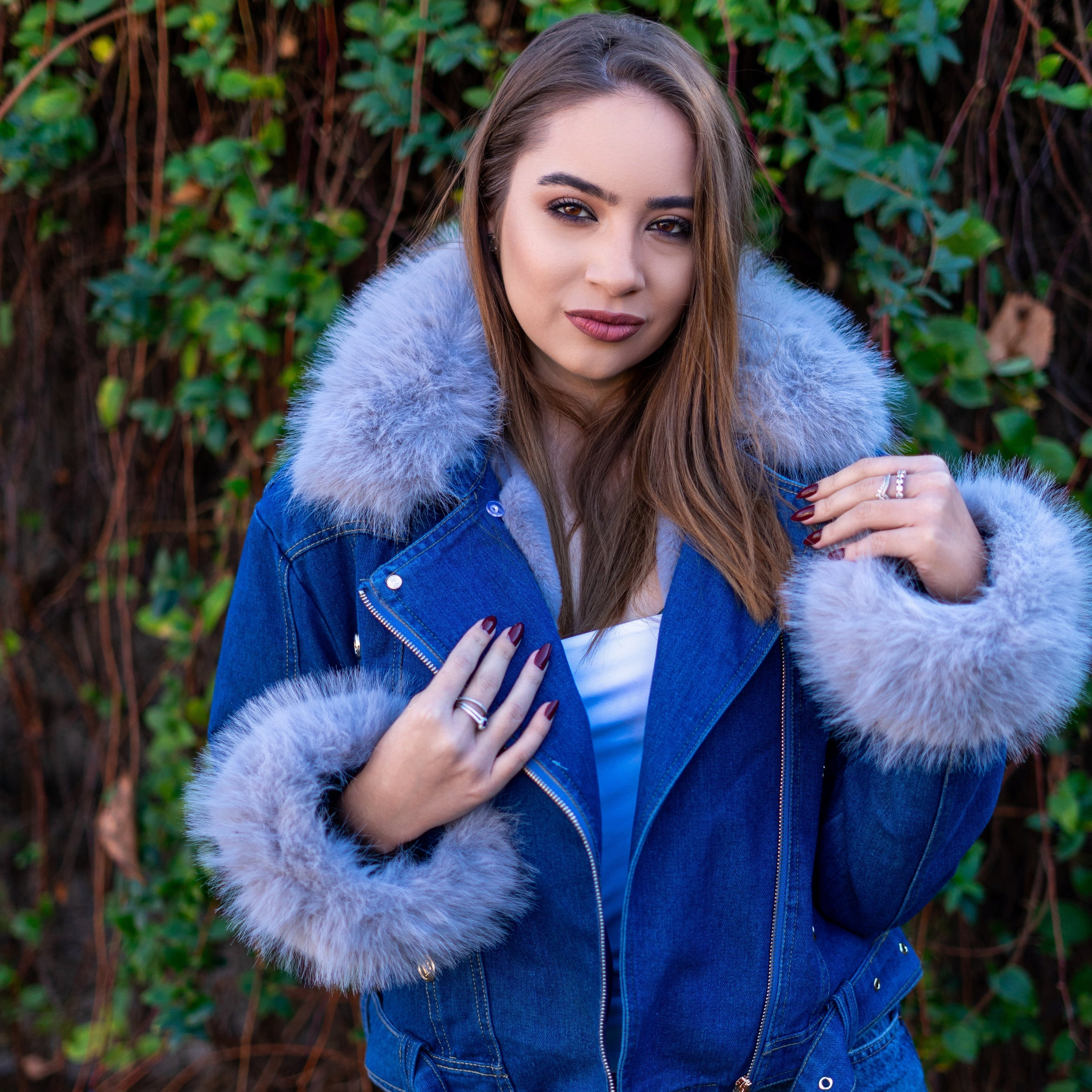 R&B | Jeansjacke mit Kunstfellkragen