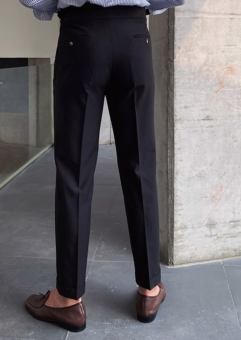 R&B - Klassische Faltenhose mit Gürtelschlaufen