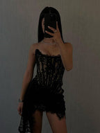 Elegantes Minikleid mit Spitzenkorsett