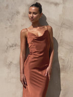 R&B | Elegantes Satin-Kleid Für Anlässe Tagsüber Und Abends