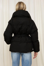 R&B | Kurze Damenjacke mit Stehkragen und Taillierter Taille