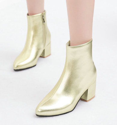 R&B | Stilvolle Silberne Stiefeletten