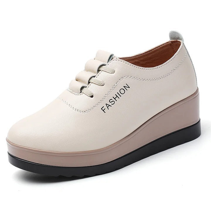 Rutschfeste und strapazierfähige Damen-Keilschuhe aus Leder R&B R&B