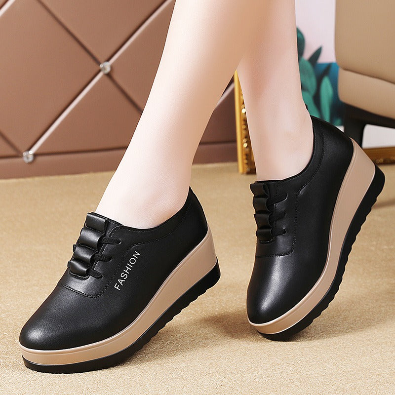 Rutschfeste und strapazierfähige Damen-Keilschuhe aus Leder R&B R&B