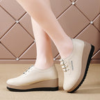 Rutschfeste und strapazierfähige Damen-Keilschuhe aus Leder R&B R&B
