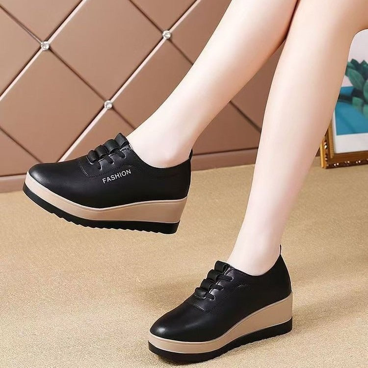 Rutschfeste und strapazierfähige Damen-Keilschuhe aus Leder R&B R&B