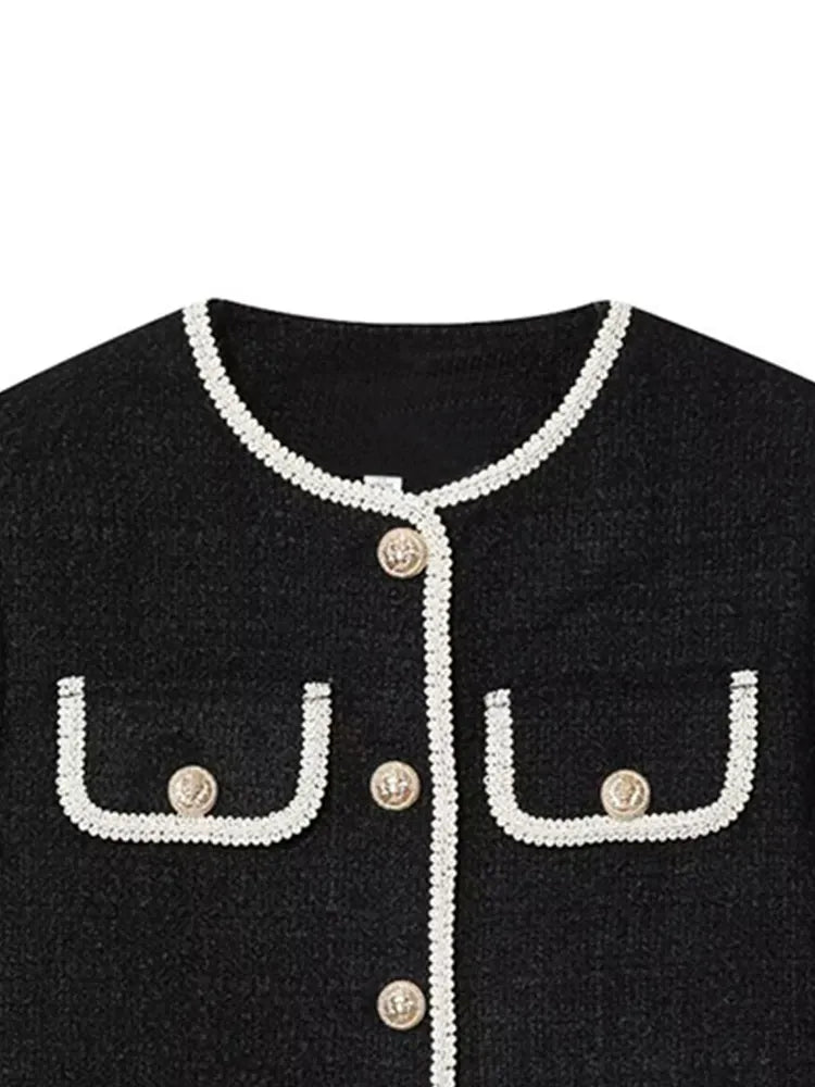R&B | Kurze Jacke für Damen mit dekorativen Knöpfen Alida
