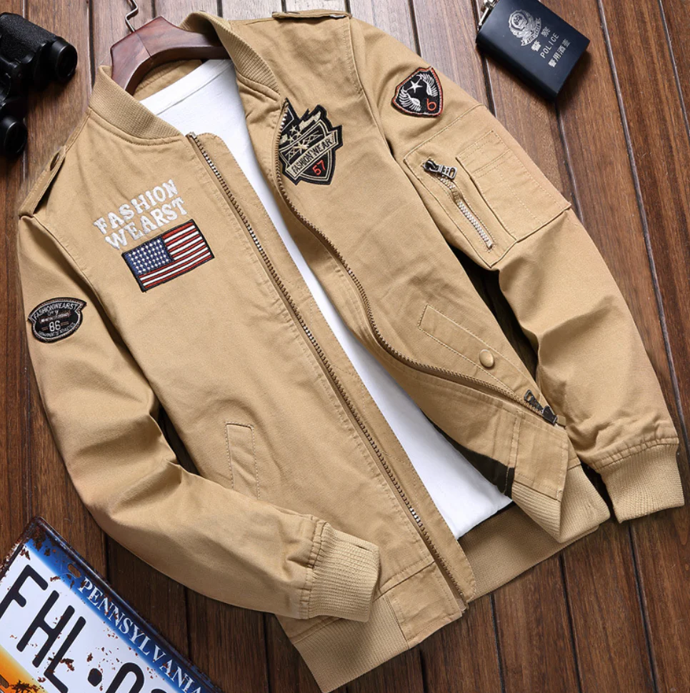 R&B | Militärjacke Strukturiert Passform Bestickte Details Reißverschlussverschluss