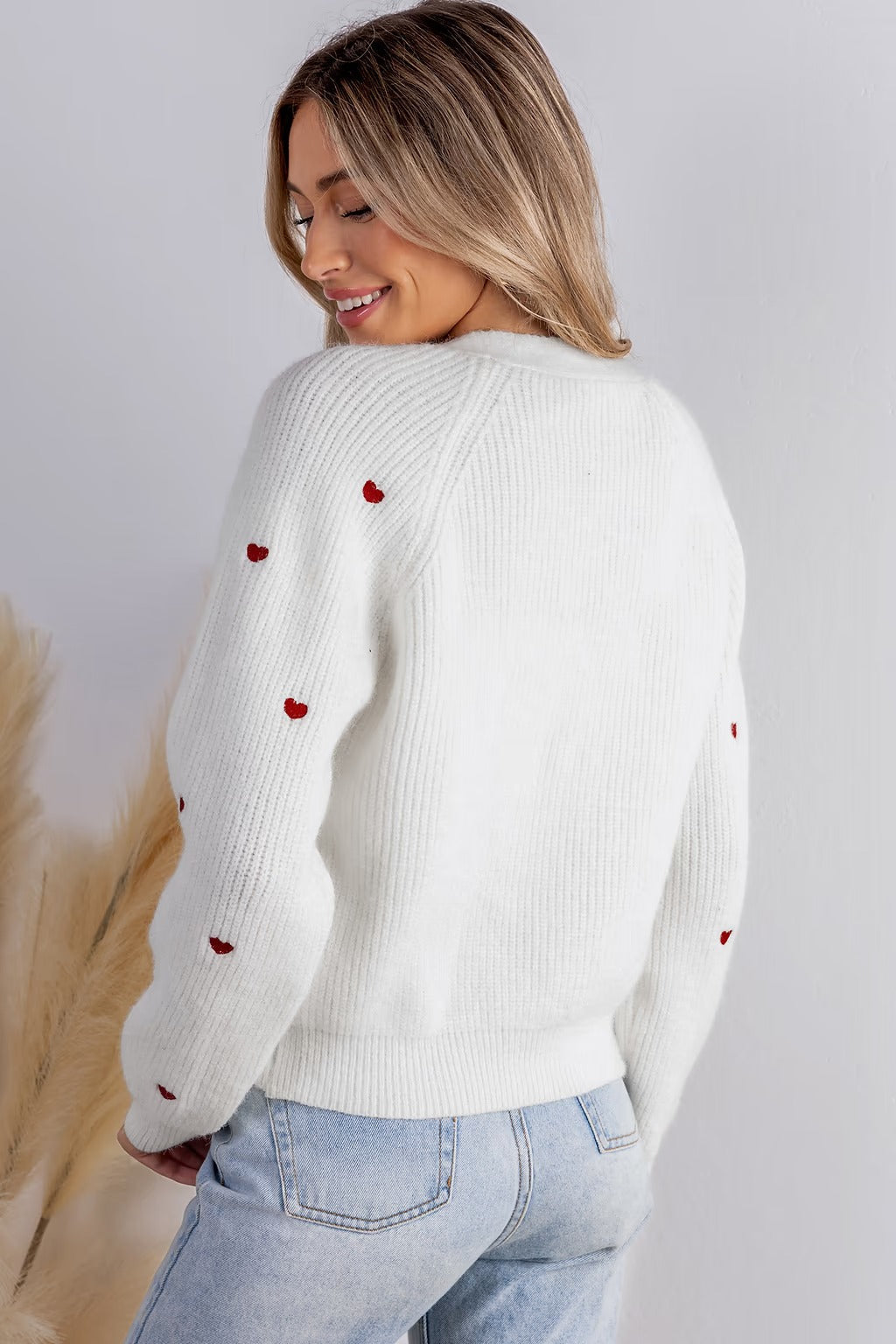 R&B | Zeitlose Strickjacke mit klassischem V-Ausschnitt