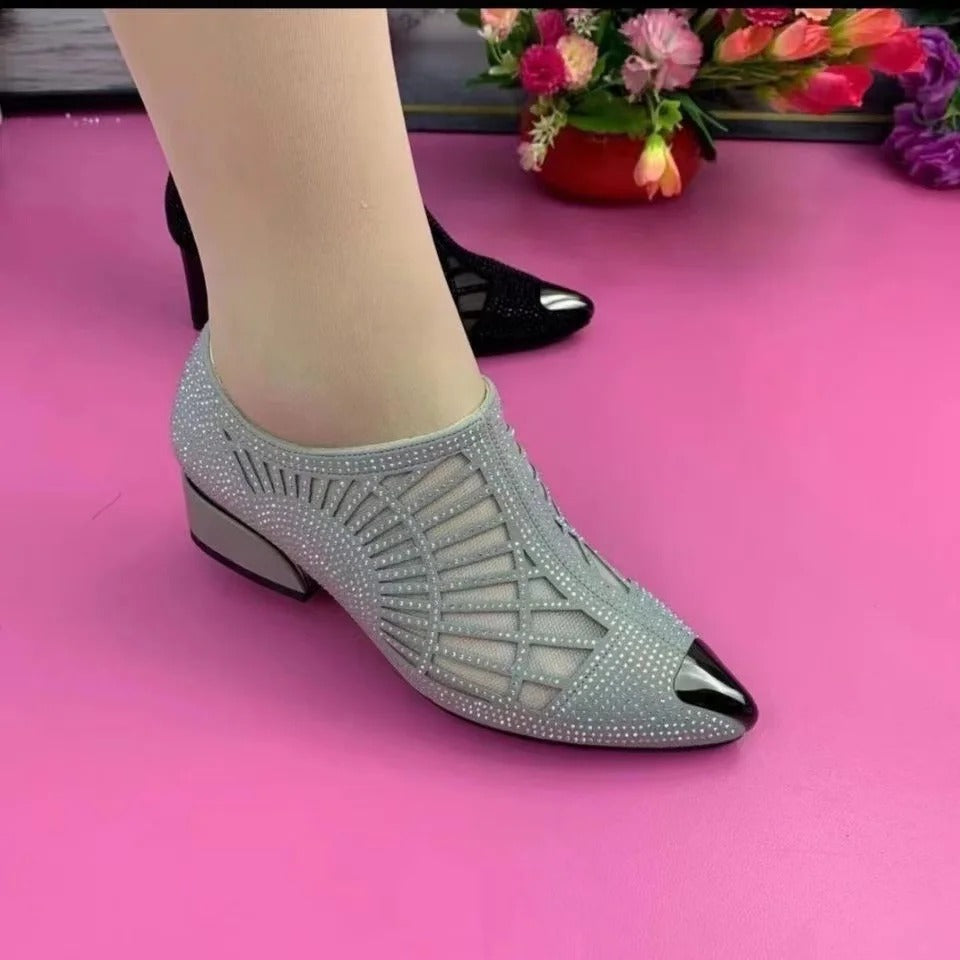 Stilvolle Schuhe mit Mesh und klobigem Absatz R&B R&B
