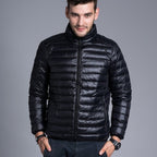 R&B | Gepolsterte leichte Herrenjacke mit Kapuze und Reißverschluss