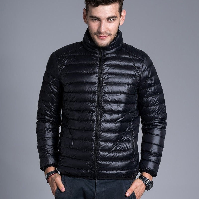 R&B | Gepolsterte leichte Herrenjacke mit Kapuze und Reißverschluss