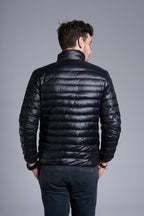 R&B | Gepolsterte leichte Herrenjacke mit Kapuze und Reißverschluss