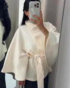 R&B | Hochkragen Gürteltaschen Cape Jacke Knopf Umhängemantel