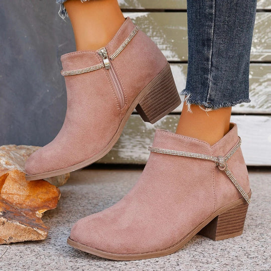 R&B | Stiefeletten Wildleder Touch Dekoratives Ketten Detail Blockabsatz Reißverschlussverschluss