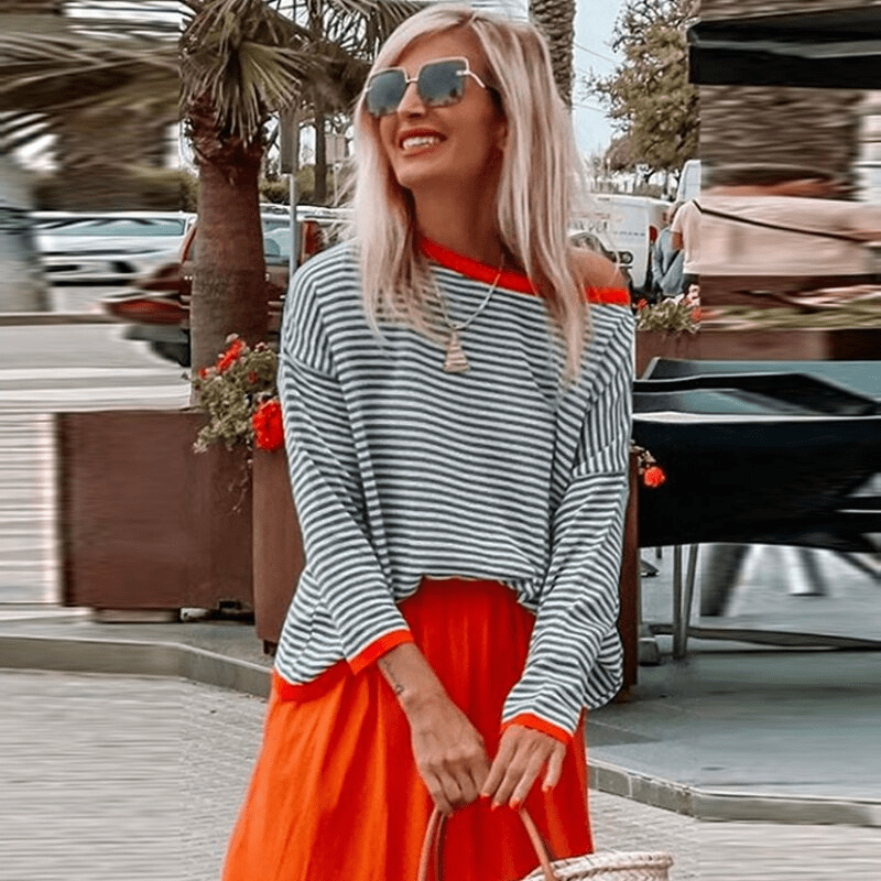 lavigne | blau gestreifter pullover mit orangefarbenem rand