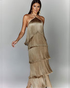 Elegantes und stilvolles Kleid mit Fransen