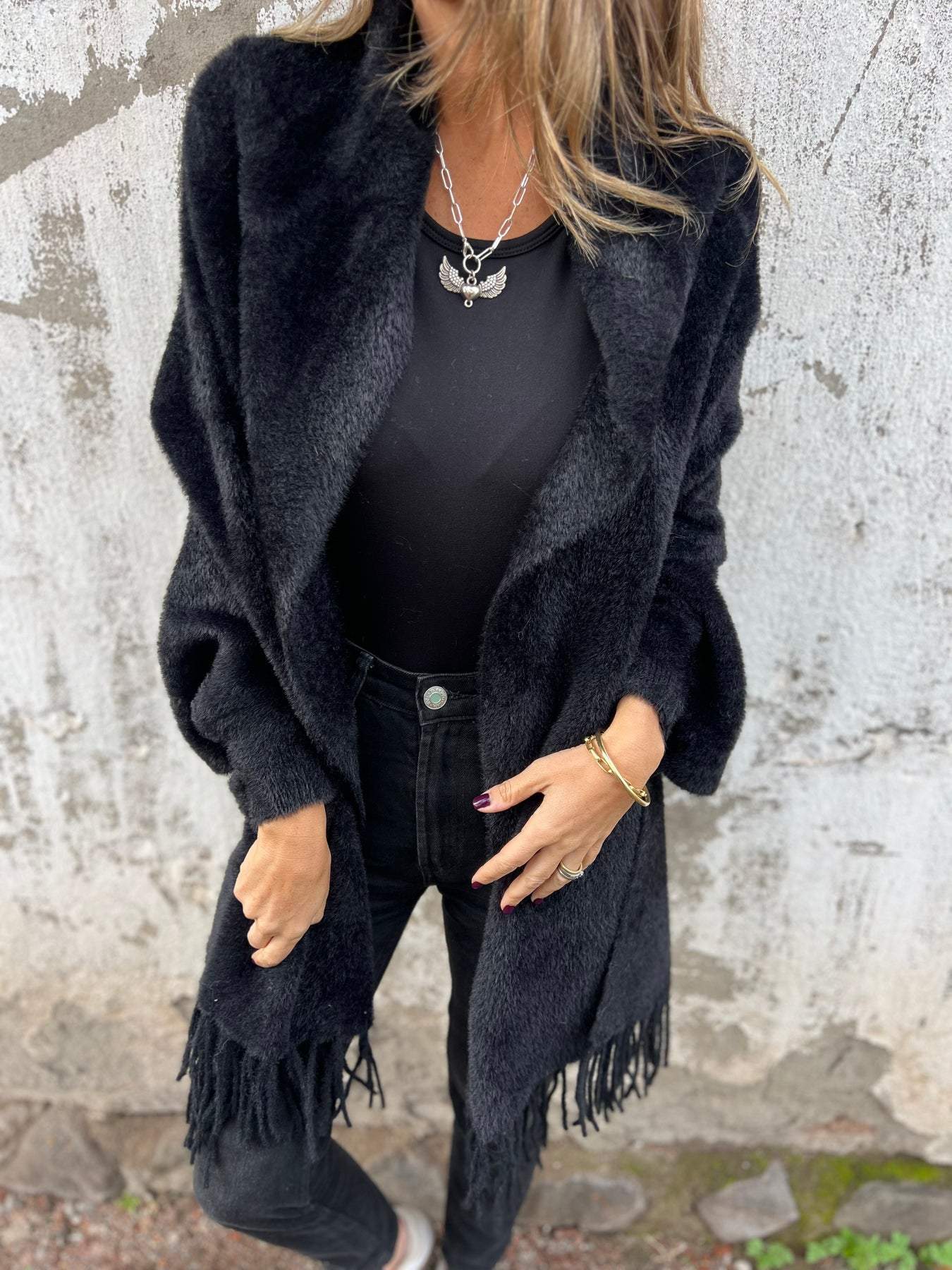 R&B | Weiche Poncho mit Fransen Acrylmischung Perfekt für Herbst und Winter