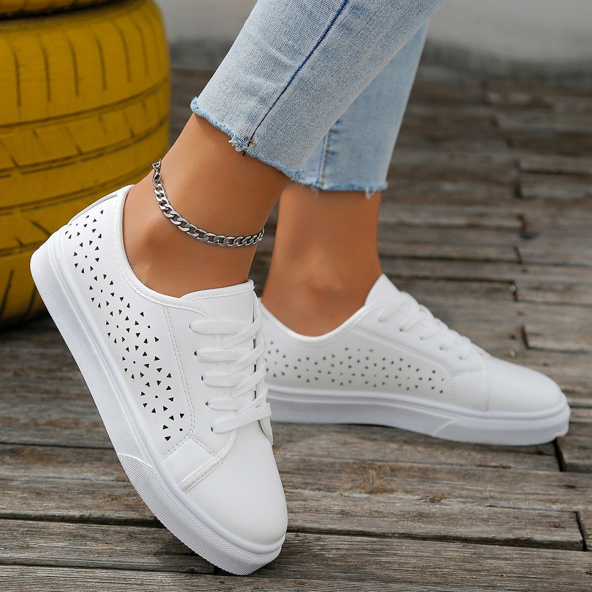 Beige Schnürsneaker R&B