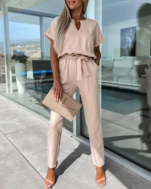 R&B - Eleganter V-Ausschnitt Jumpsuit mit Gürtel für Damen