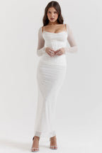 R&B | Elegantes Maxikleid mit tiefem Ausschnitt und langen Ärmeln