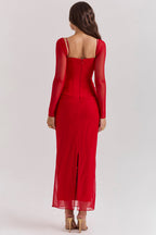R&B | Elegantes Maxikleid mit tiefem Ausschnitt und langen Ärmeln