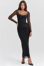 R&B | Elegantes Maxikleid mit tiefem Ausschnitt und langen Ärmeln