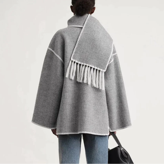 R&B | Wollmantel - Oversized Fit - Schal-Kragen mit Fransen - Dekorative Nähte - Knopfverschluss