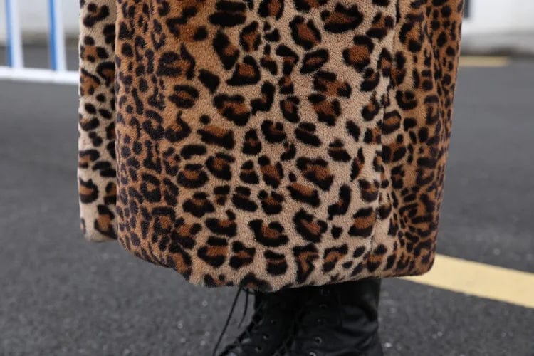 R&B | Schlichte und Stylische Winterjacke