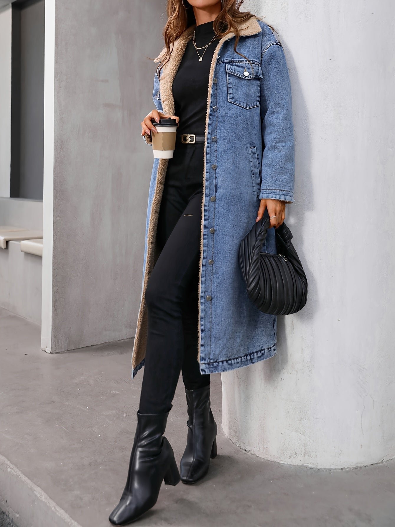 R&B | Gepolsterte gewaschene blaue Jeansjacke