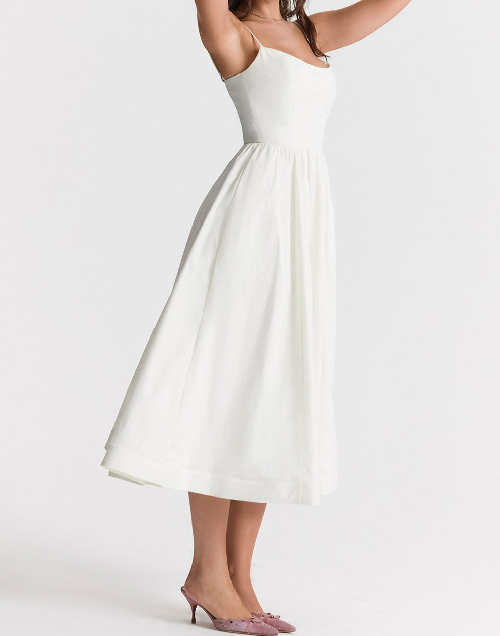 R&B | Elegantes Midikleid Look