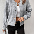 R&B | Solide Bomberjacke mit Knopftextur