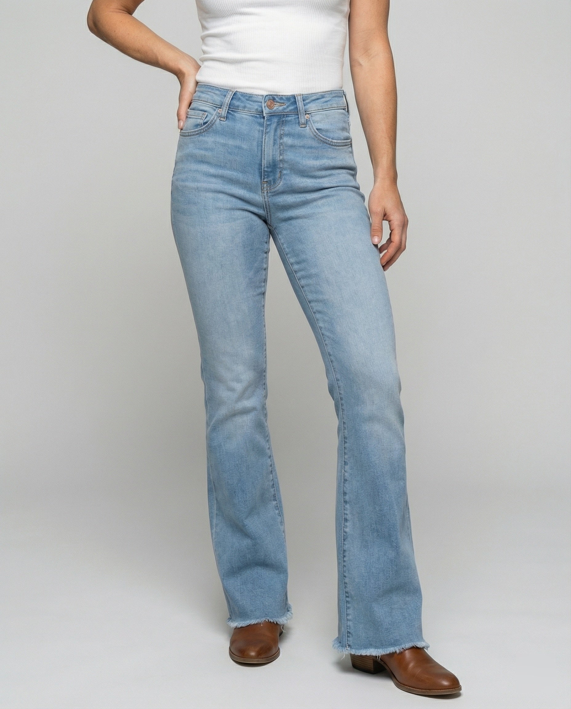Damen Flared Jeans mit hohem Bund und fransigem Saum R&B