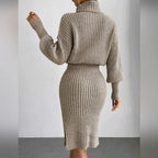 R&B | Schickes Winter Khaki Tailliertes Rollkragenkleid für Frauen