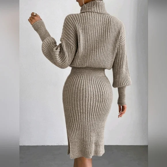 R&B | Schickes Winter Khaki Tailliertes Rollkragenkleid für Frauen