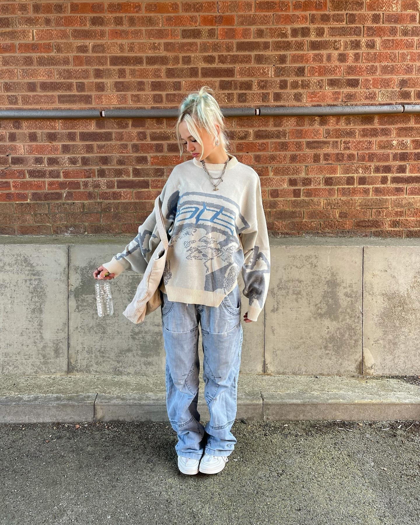 R&B | Ein Trendiger Streetwear-Strick für Einen Mutigen Look