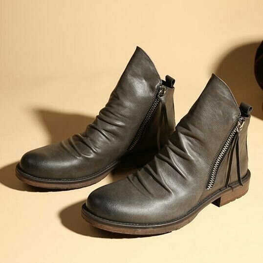 R&B | Moderne Stiefel Im Lässigen Stil