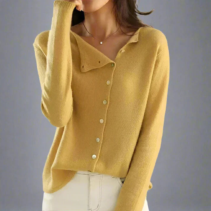 R&B | Cardigan mit asymmetrischem Knopfdesign