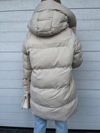 R&B | Elegante und leichte Daunenjacke für Damen