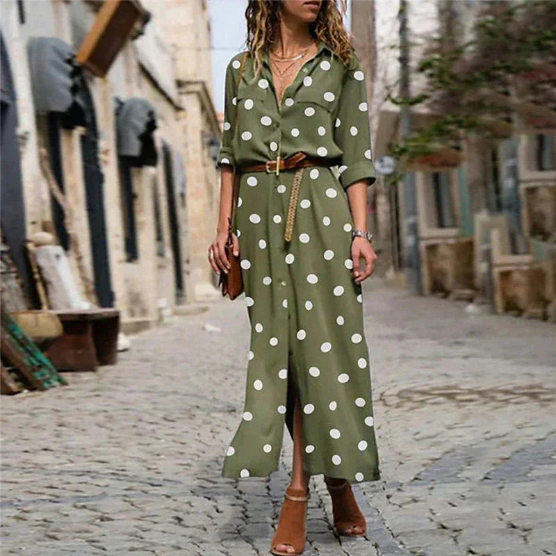 Modekleid mit Punkten