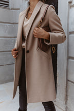 R&B | The List Burgunder Mantel