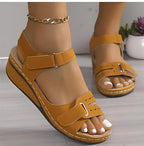 WEICHE ELEGANCE-KEILSANDALEN