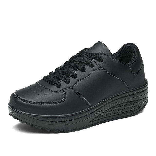 Schwarzer LederSneaker R&B