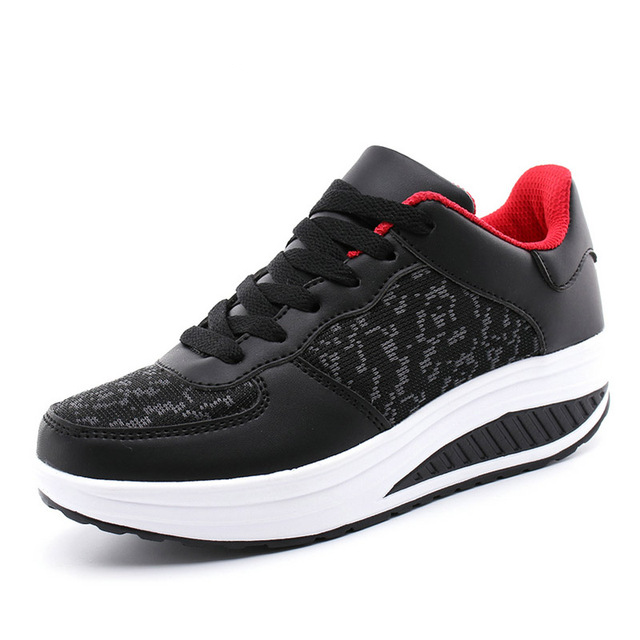 Schwarzer LederSneaker R&B
