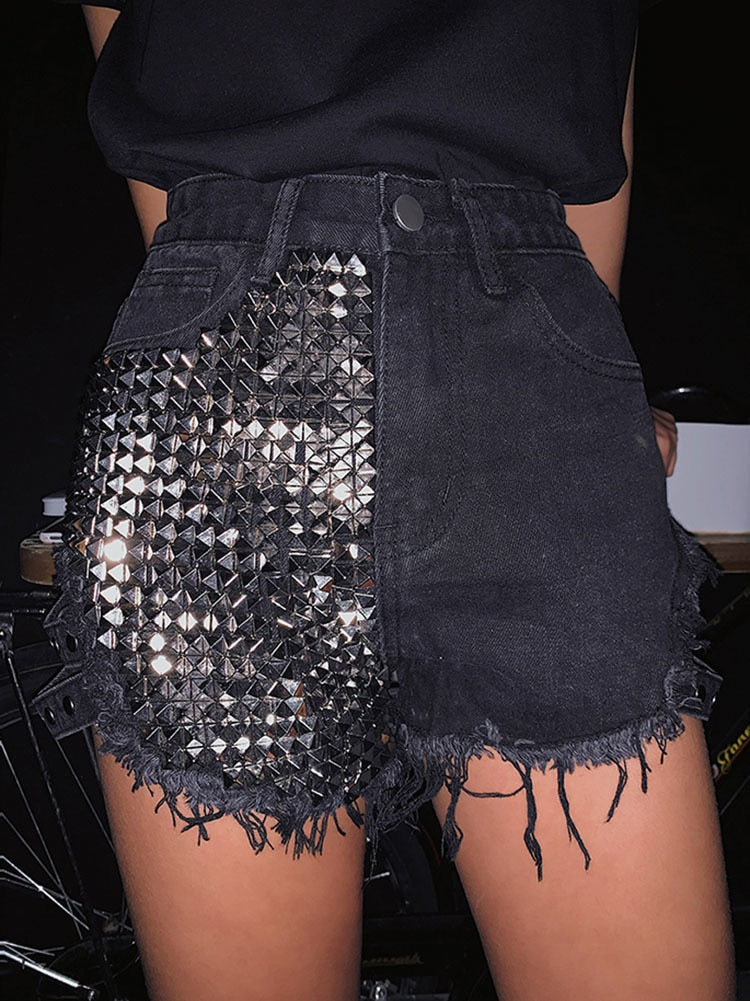 R&B | Rivet Denim Shorts Aushöhlen