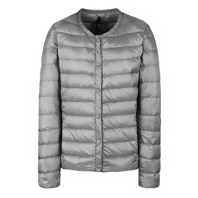 R&B | Elegance Essential" kragenlose kompakte Daunenjacke