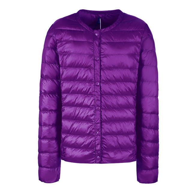R&B | Elegance Essential" kragenlose kompakte Daunenjacke